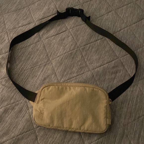 lululemon athletica Handbags - Lululemon Ladies Mini Belt Bag